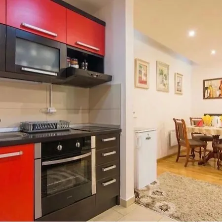 Borov Vrh 2 ズラティボール