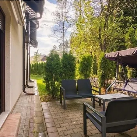 Borov Vrh 2 アパート *